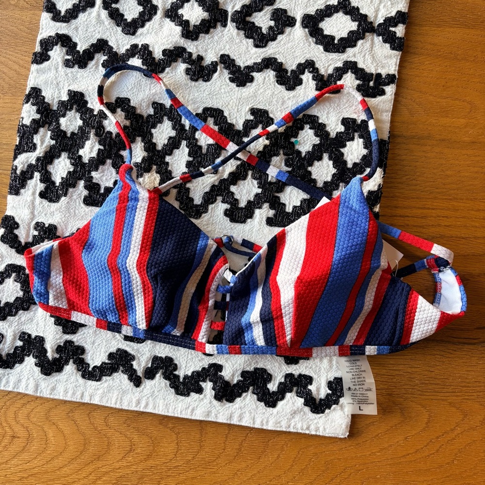 NEW Zumiez Damsel Striped Red Blue Bikini Top juniors size large L